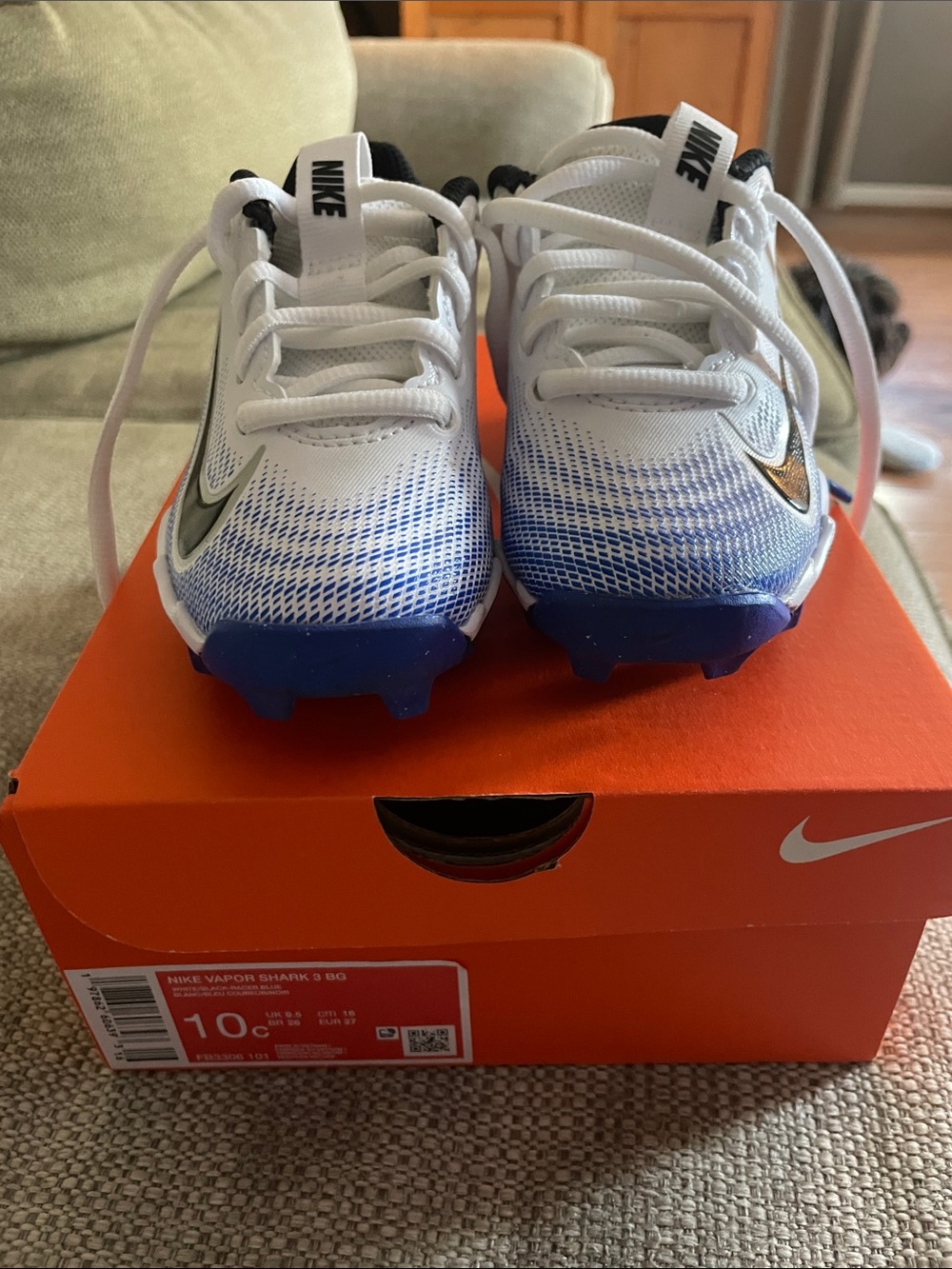 Nike Kids White and Blue Soccer Cleats